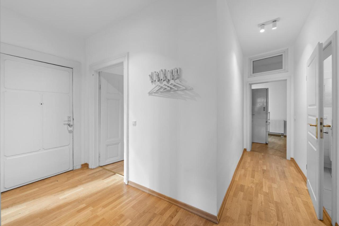 Beautiful 80sqm In Berlin-mitte Apartament *